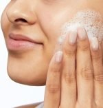 CeraVe Hydrating Cream to Foam Cleanser 236ml - Image 3