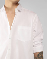 Slim Fit Men's Solid Spread Collar Casual Shirt - Image 2