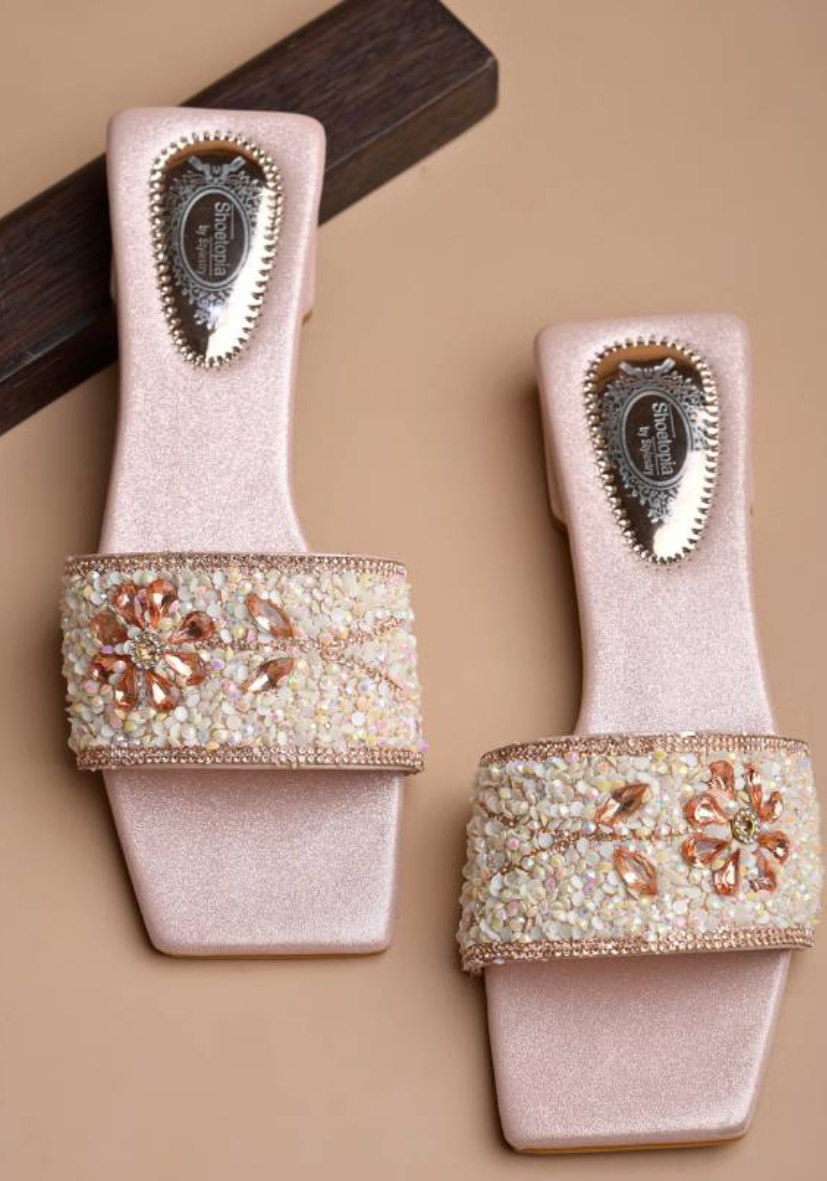 Untitled design - 2024-12-15T211404.817 Stylish Women Flats Sandal – Comfortable and Versatile Footwear for Everyday Use - Image 1