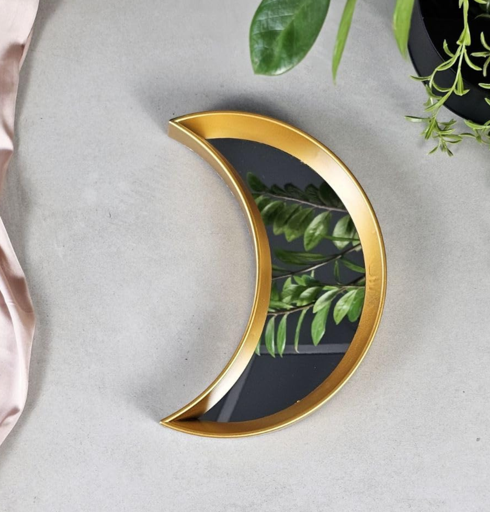 united design - 2025-01-28T090528.441 Moon Design Wall Mirror