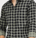 Men Regular Fit Checkered Casual Shirt - Image 3
