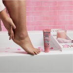 Soap & Glory Heel Genius Amazing Foot Cream 4.2 oz (125 ml) - Image 2