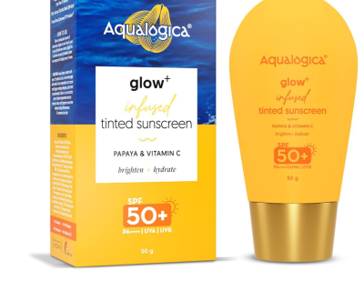 Aqualogica Glow+ Infused Tinted Sunscreen